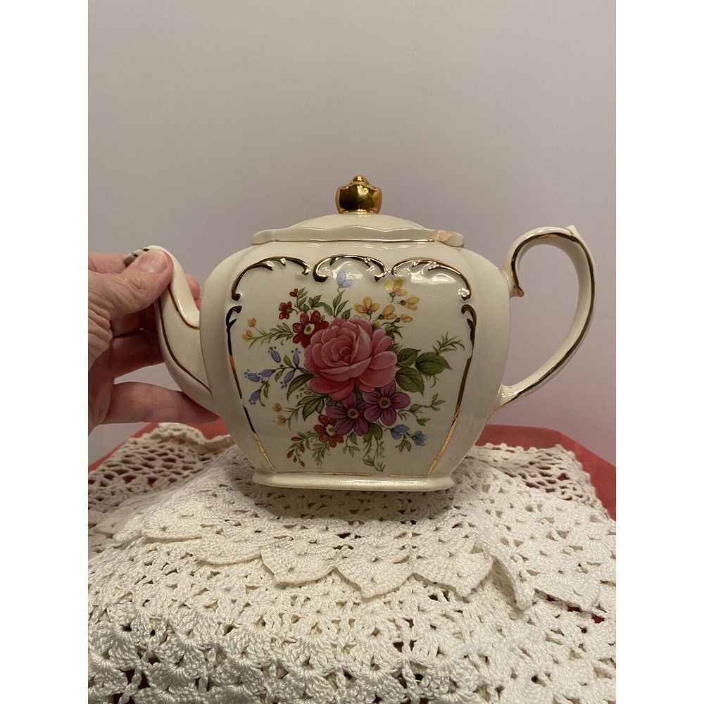Vintage Sadler England Cube Teapot #2097‎ Rose Flowers Gold Trim